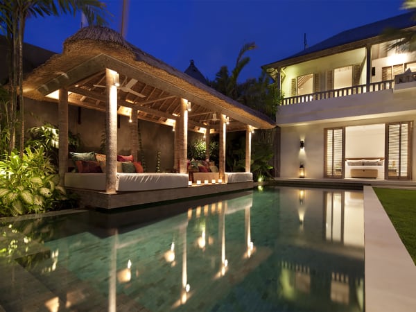 Villa Adasa - Pool at night